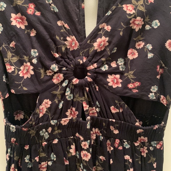 AMERICAN EAGLE | Floral Cut-Out Dress Sz S - Picture 3 of 6